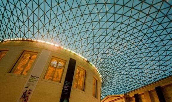 世界上藏品最丰富的伦敦大英博物馆，镇馆之宝却是来自中国和埃及