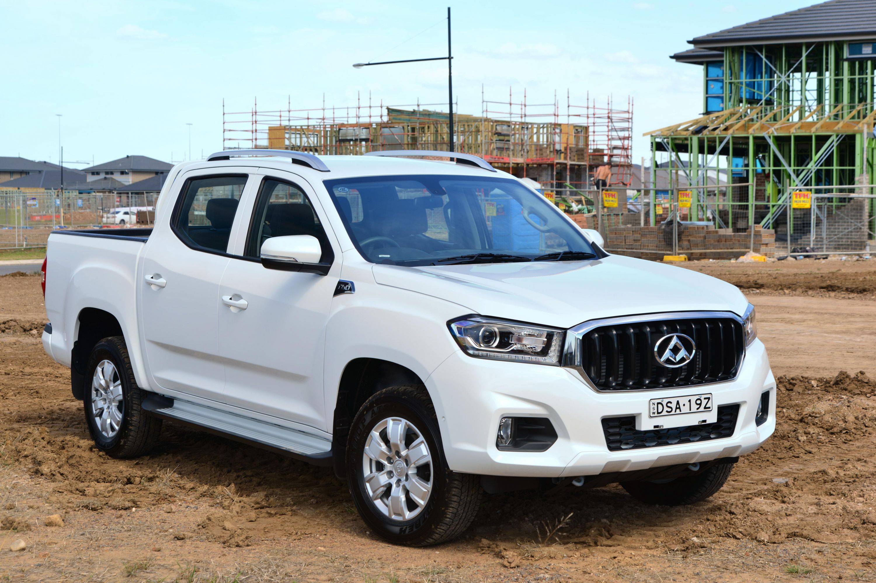 上汽牛t90即将出口澳洲500牛米扭矩与hilux掰手腕