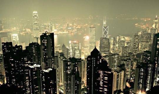 中国“最绚丽”夜景城市，不是上海和香港，而是它令游客沉醉
