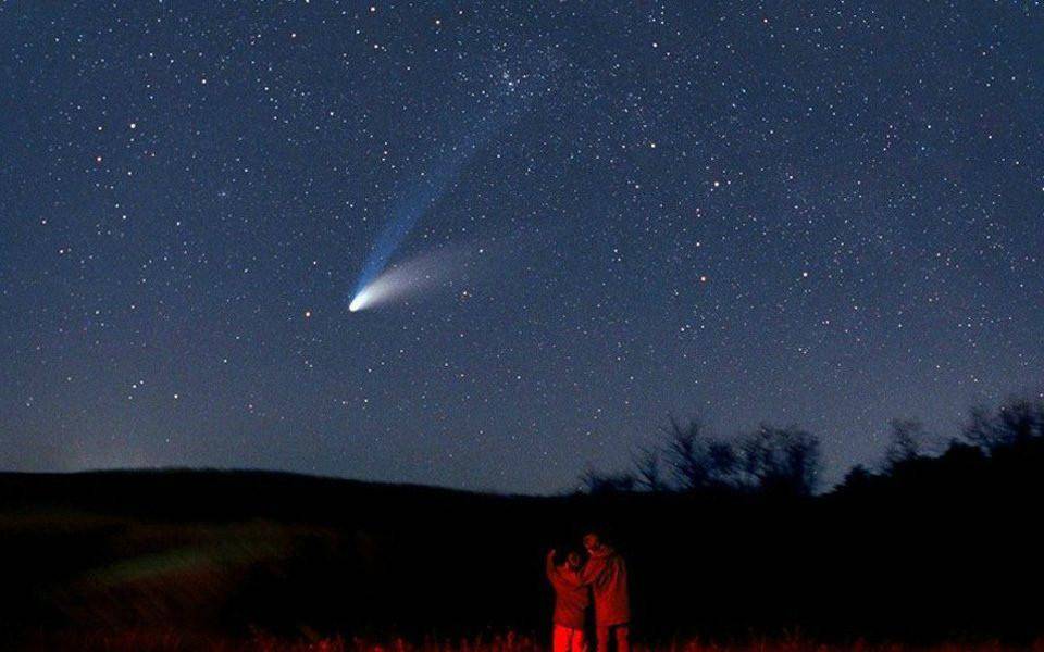 不可思议 窗户上讨厌的灰尘居然来自遥远的彗星 地球