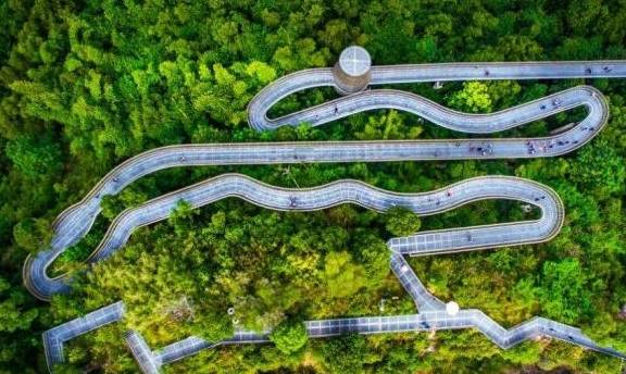 中国最美的人行步道，悬空建造长19公里，整个城市风景连成一线