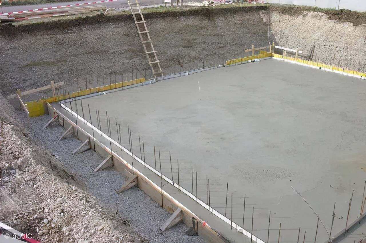 “问题混凝土”案中案：检测单位用铁块代混凝土