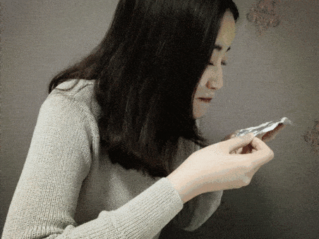 原创
妹子,无奈而又不失礼貌的微笑