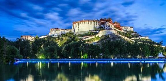 一周时间去西藏旅游，哪些景点是必须去的？行程安排都在这里了