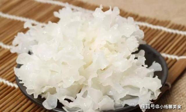 银耳怎么吃最养颜 c07b53d89f554b71b064b554ed3d2a05.jpeg