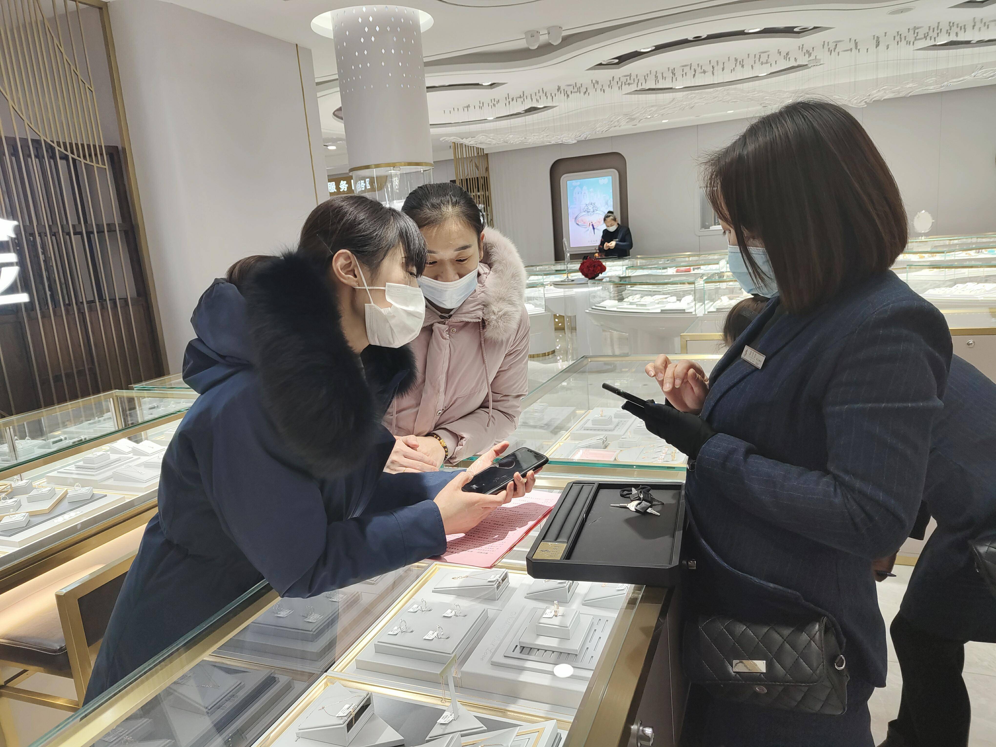 尧都农商银行巧打"三张牌"迎战首季开门红