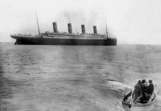 五个没登上泰坦尼克号的人，都是名流大腕：背后到底是谁在安排？
