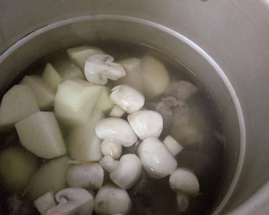 什么菜下火气 86b537a97f594135898c8e8378abc106.jpeg