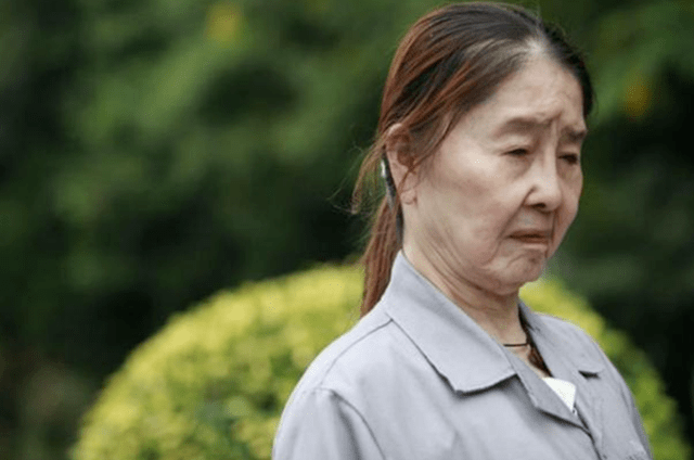 她生娃后一夜变老27岁看着像67岁现状却让人羡慕不已