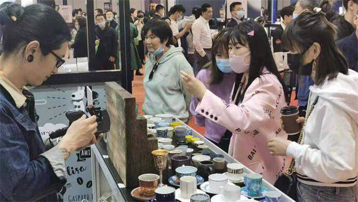 首届上海旅游产业博览会开幕，春暖花开时节旅游需求复苏