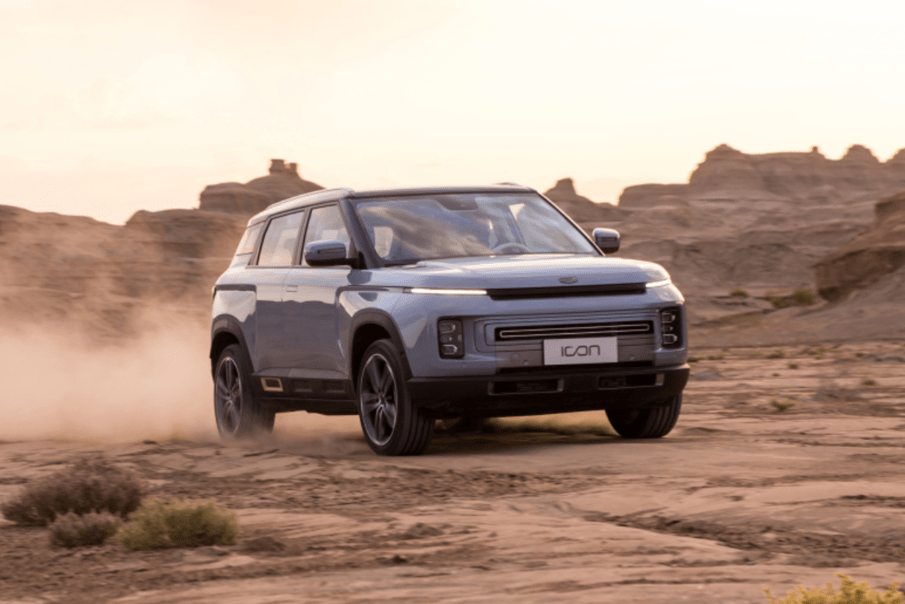 最个性的吉利车 颜值不输路虎极光 可惜因三缸实力被低估 设计