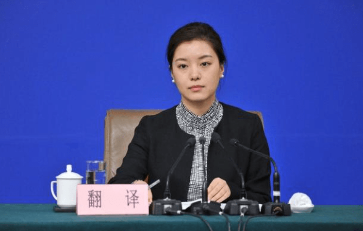 翻译女神张京再次破圈一起来看国民女神养成记