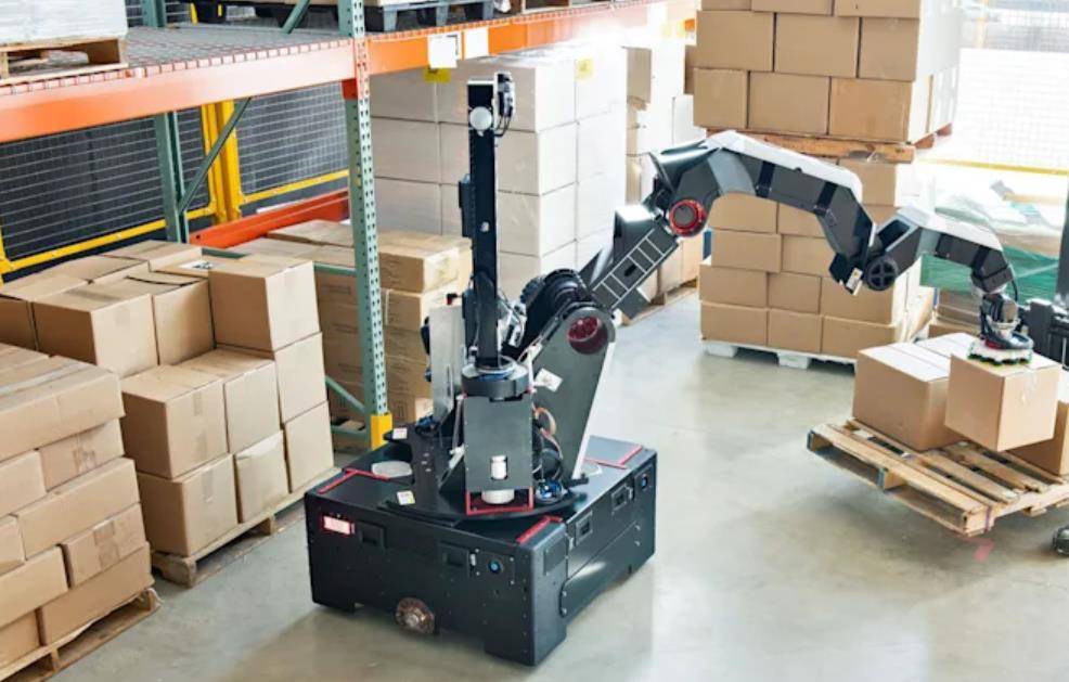 物流|波士顿推新型仓库物流机器人：主要工作为“搬箱子”