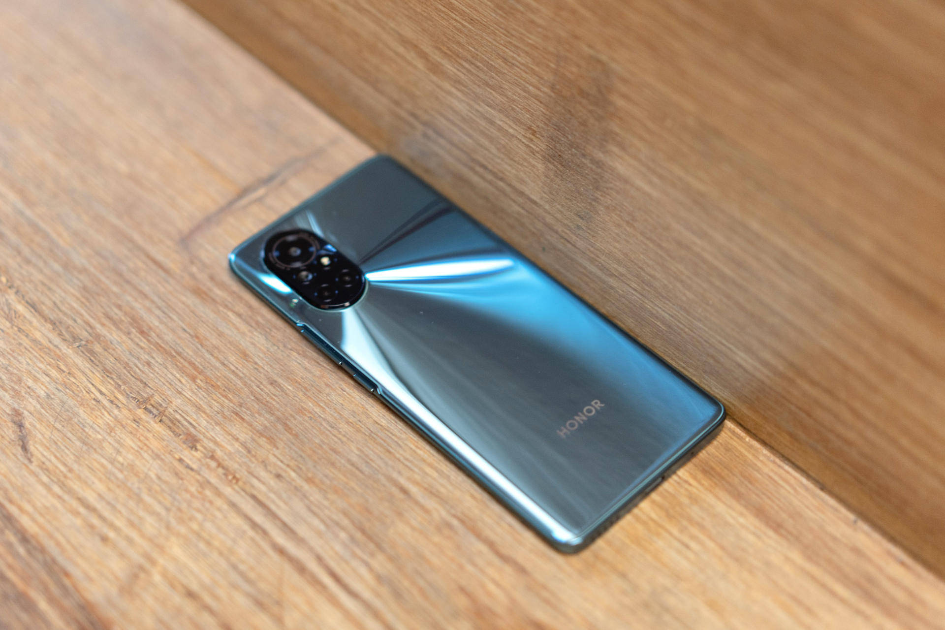 轻薄机身,性能均衡,荣耀v40轻奢版深度体验_手机