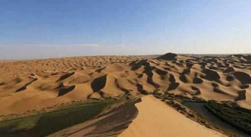 体验一个人来到沙漠是什么样的感受，走进腾格里沙漠！