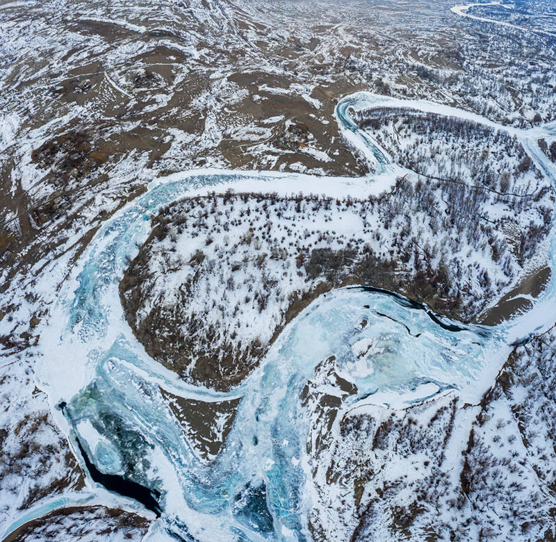 香港摄影家自驾25天拍摄三月的北疆，祖国山河如此壮丽