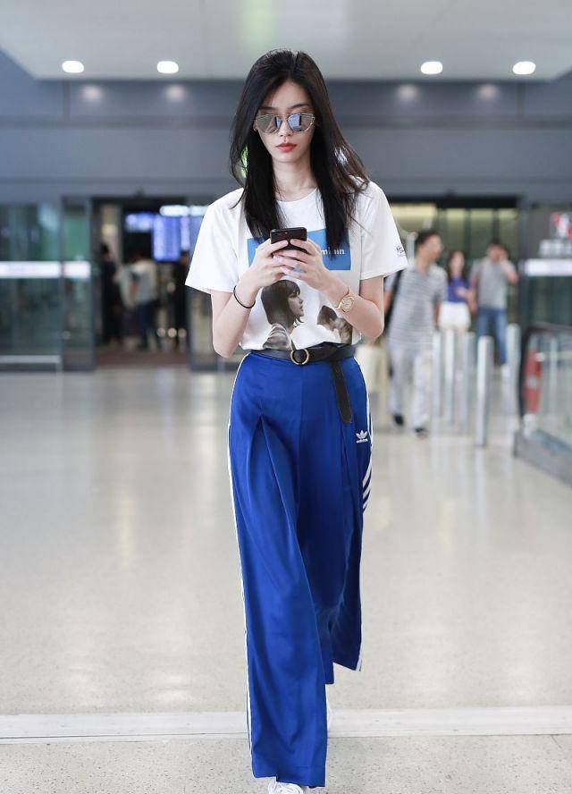 同款裤子牛仔阔腿裤 0f5489676a664ce49ad58bfb18621bdf.jpeg