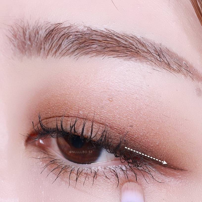 宣璐温柔眼妆这样画 宣璐日常眼妆画法教学 初学者秒懂 3步完成干净眼妆 眼影