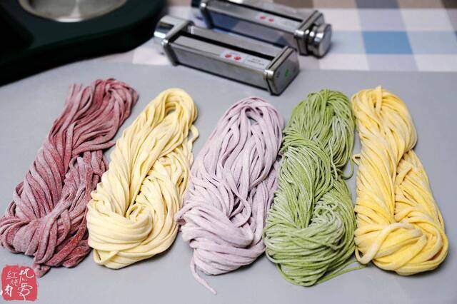 如何做手擀粉 1df74117283249728e20c788d746ab85.jpeg