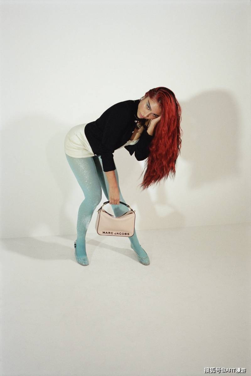 流行天后麦当娜女儿罗德丝·里昂,首任马克·雅可布缪斯女神 .