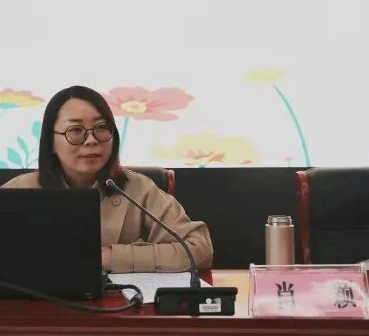 省环保宣教中心副主任,中国环境报陕西记者站记者肖颖应邀作了《新