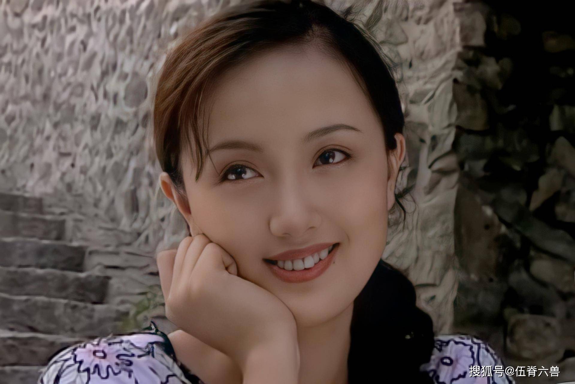 原创撞脸袁泉18年拿遍15项大奖47岁的朱媛媛演妈妈重获热度