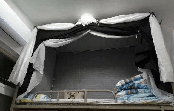 原创今日爆笑同学整理床铺是认真的吗看着好瘆人