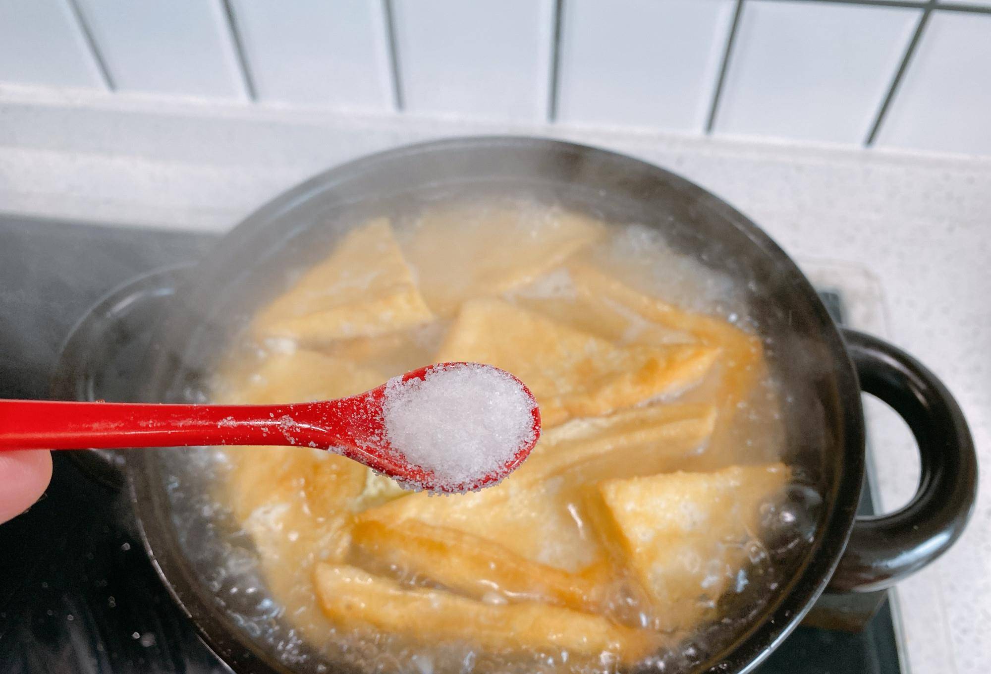 炖豆腐怎么做好吃窍门 bf74cf16fbbe42a0a85170e97ecd8596.jpeg