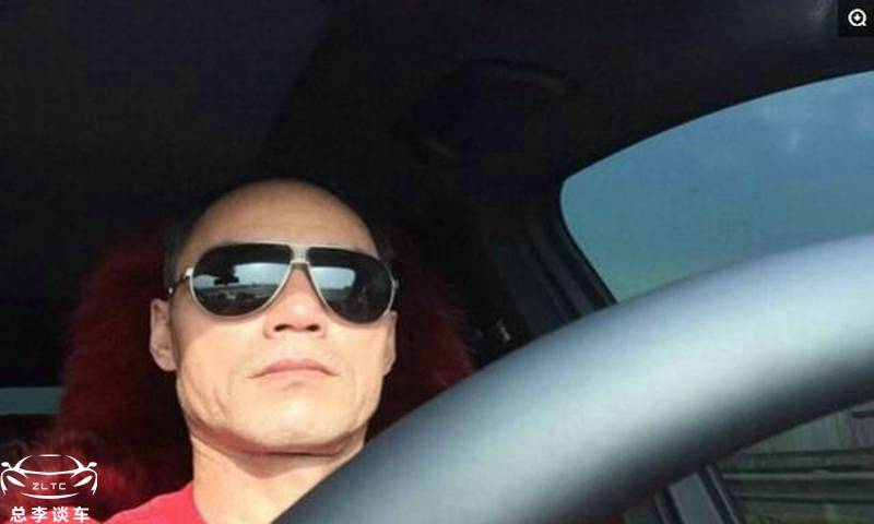 旭日阳刚以前开名车,曾笑称奥迪不是豪车,如今街头卖唱_刘刚