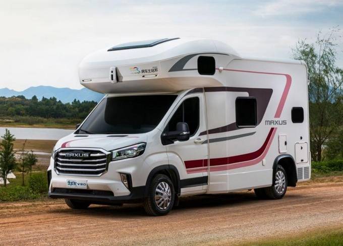 小米跨界的第一辆车便是为米粉打造的智能化房车,从发布会图片来看,该