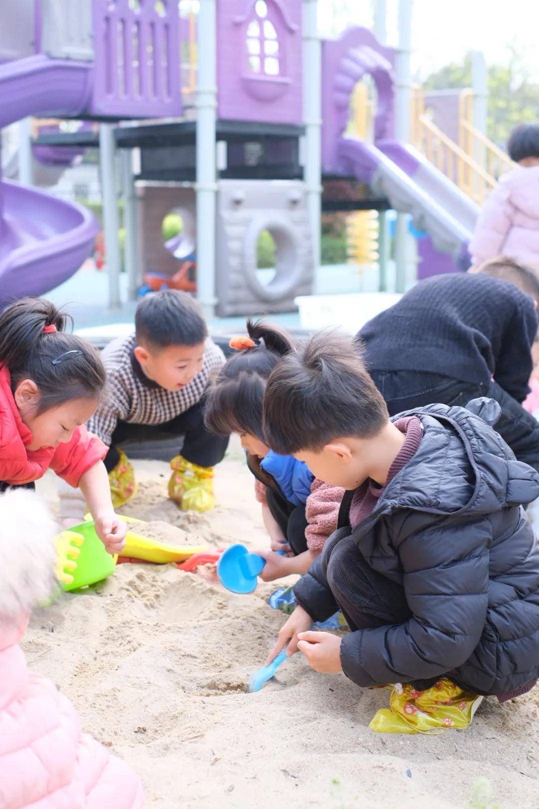 绿城雅园诺亚舟幼儿园202104第五期快报春天与你皆是奇遇