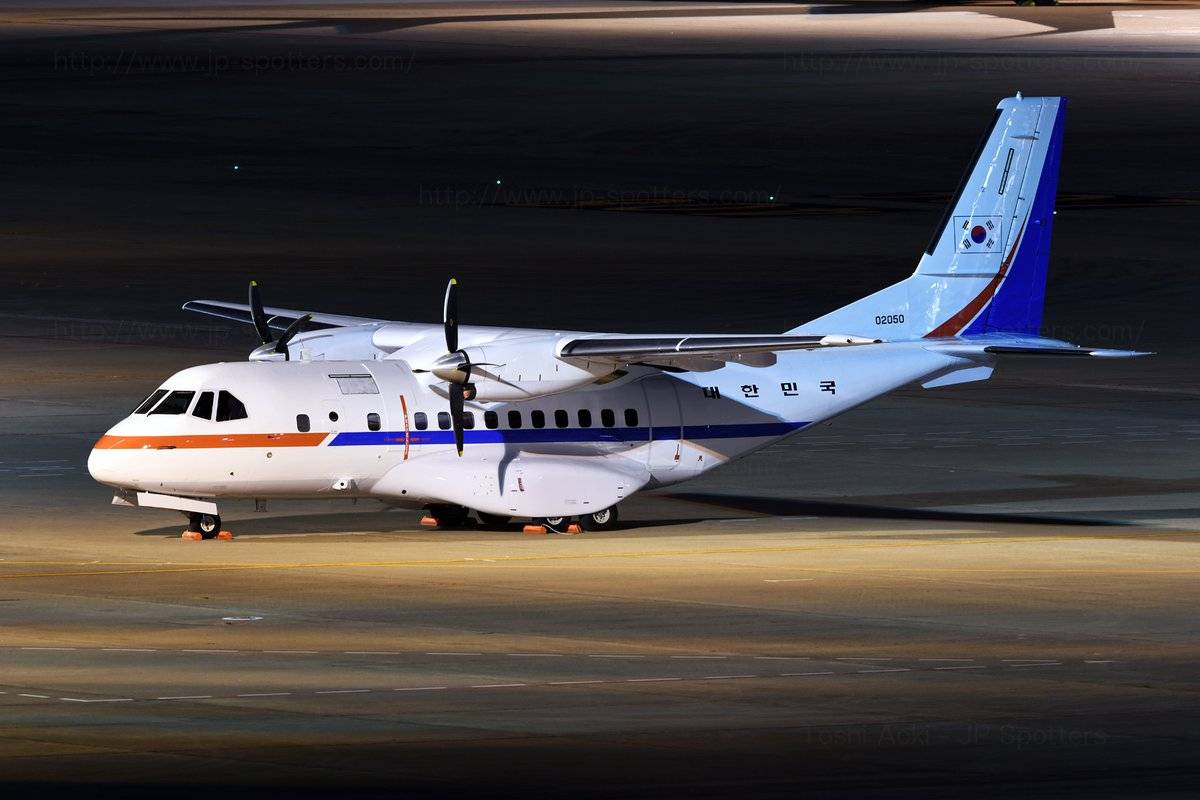 韩军的cn-235,作为vip要人运输机