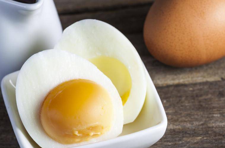 煮鸡蛋冷水下锅还是热水不会裂 d6a1695ccd0a4f9f980421fc4ea36218.jpeg