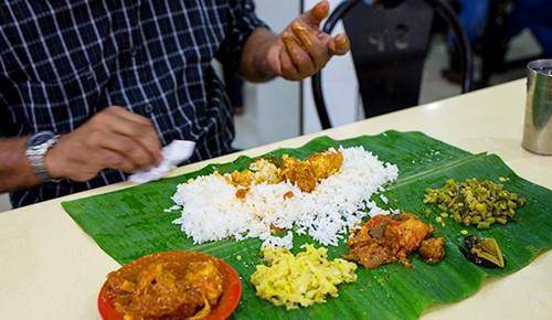 中国人在印度怎么吃手抓饭