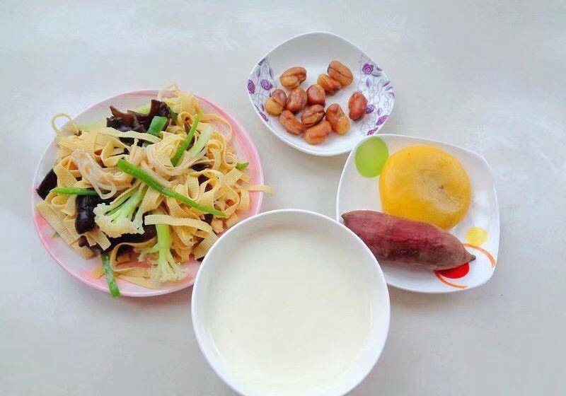 晚上的减肥餐吃什么最好 0d2dda8e24454fce865d992a5778deed.jpeg