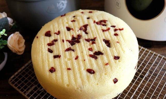 电饭煲里的锅可以放进烤箱么电饭煲的内胆可以放烤