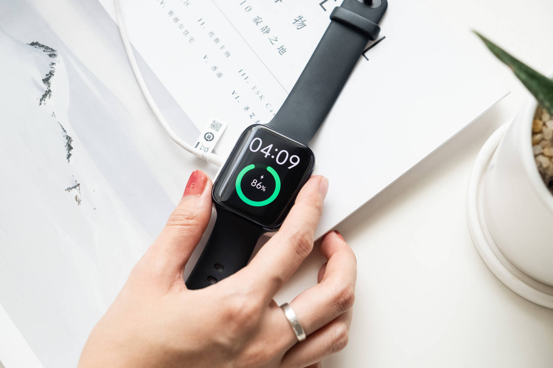 �����ֱ���ʱ�����뵥Ʒ!OPPO Watch���鲻��ƻ����