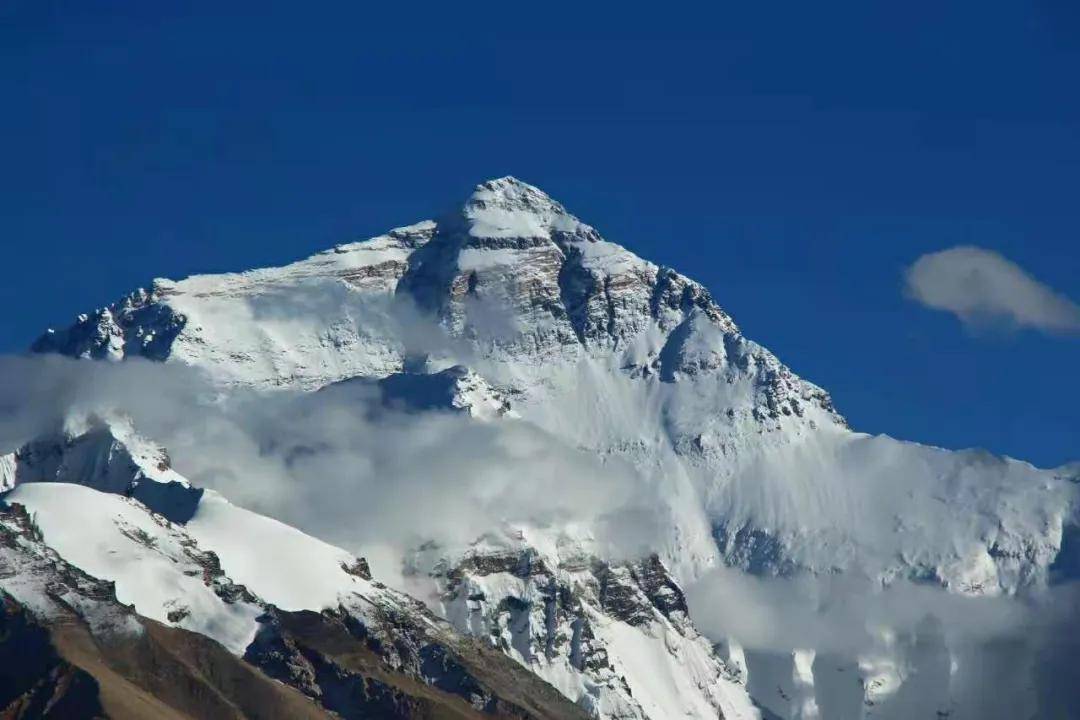 西藏最高峰 c4076dc1c4c34da5848de52052f7f47e.jpeg