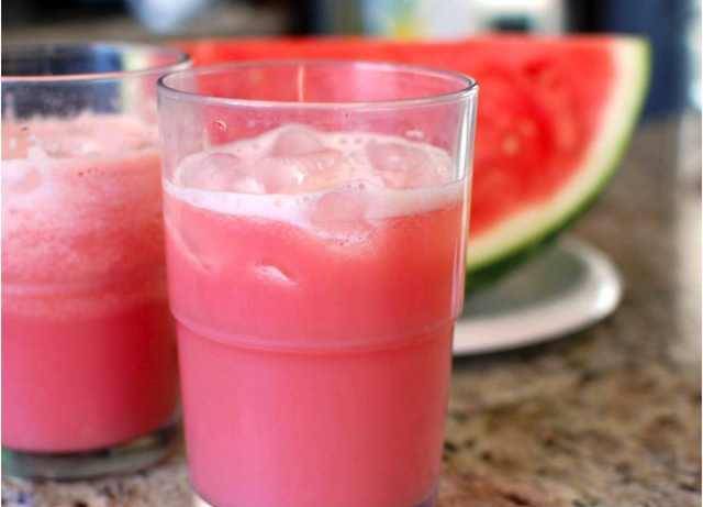 西瓜怎么做成西瓜汁 73cb5d34131045b9b4316ea0aa78f8b8.jpeg