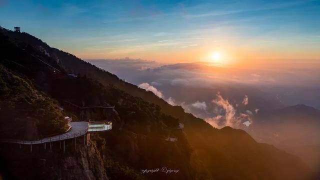 网红旅游大v喜爱的春季十大玩法 来云上做个 王者 玩家可好 旅景网