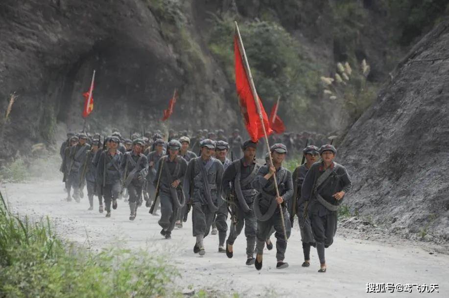 红军少共国际师简史:全师平均年龄不足18岁,师政委肖华17岁