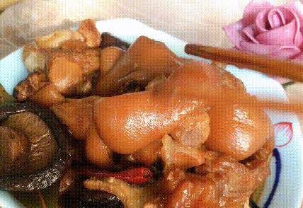 什么炖猪脚不油腻 90ee99a8376543c0a2a38eba3f0be901.jpeg