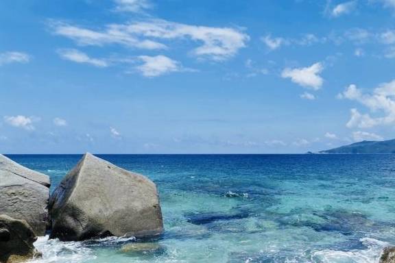三亚最受欢迎的岛屿，蜈支洲岛，中国的马尔代夫，国内就可以潜水