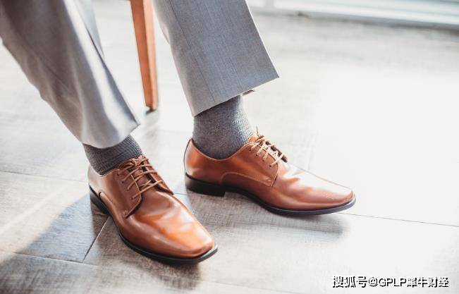 继围巾之后七匹狼的鞋也抽检不合格 扣非净利润