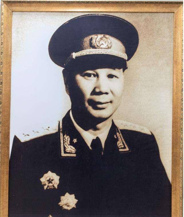 另类大校蔡铁根:缘何在1970年被处决? | 微头条