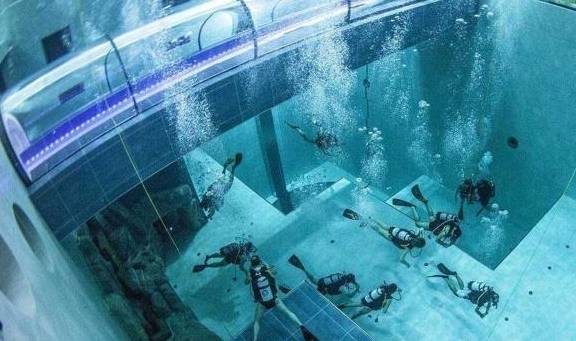 世界上最深的泳池有40米深，被列入世界吉尼斯记录