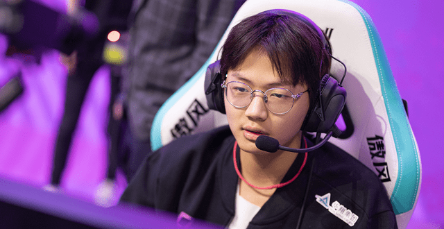 但是,北川的千珏,却被死歌压制了三级!