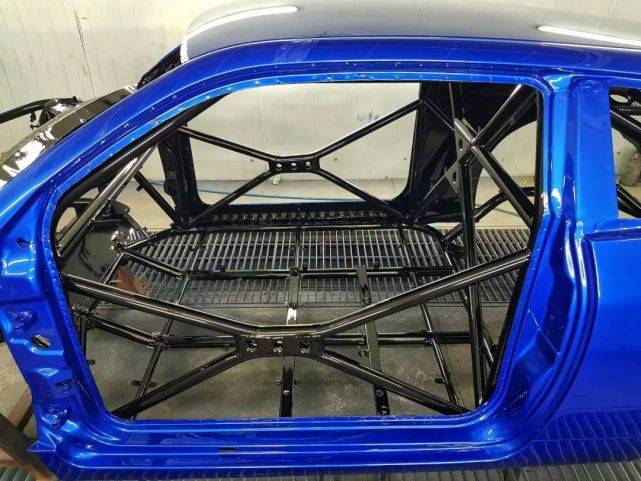 两颗发动机的大众改装车,性能到底有多残暴?