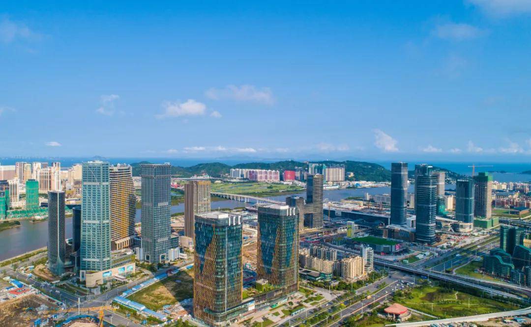 今年,横琴新区将重点做好构建新机制这一关键工作,深入推进规则衔接