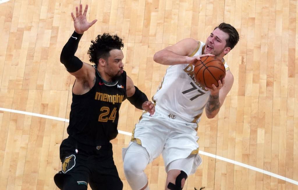 原创压哨三分命中东契奇绝杀灰熊率队赢下季后赛卡位战